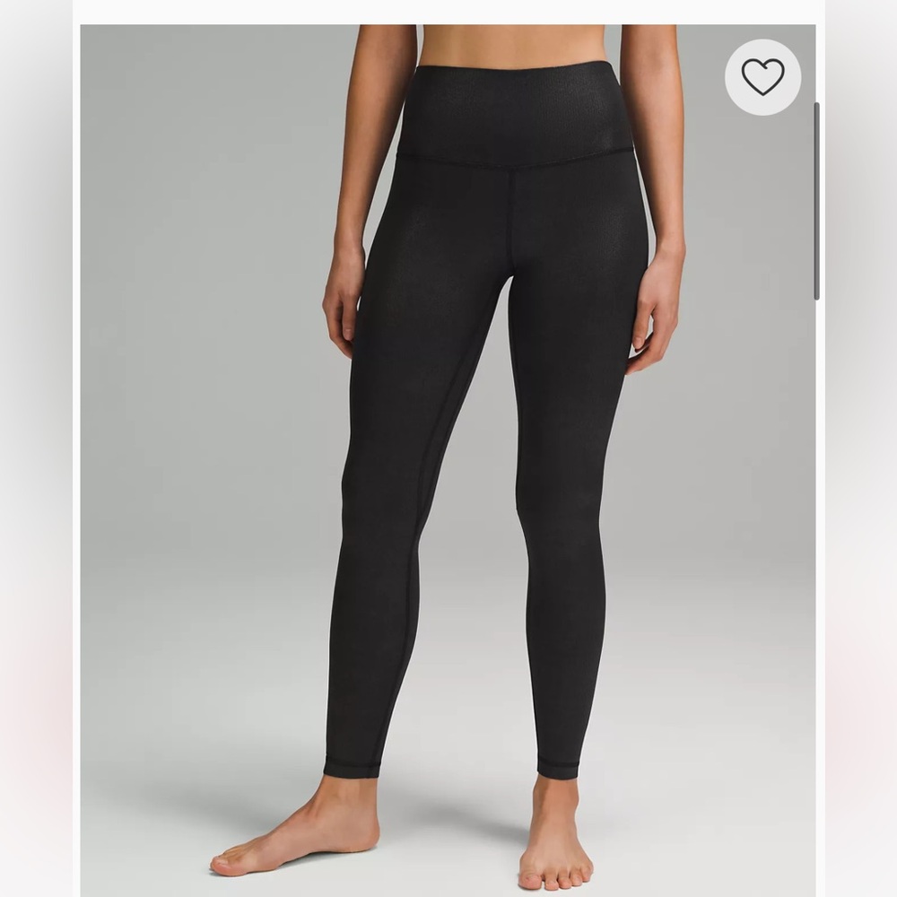 Brand new Lululemon shine ribbed legging in black.